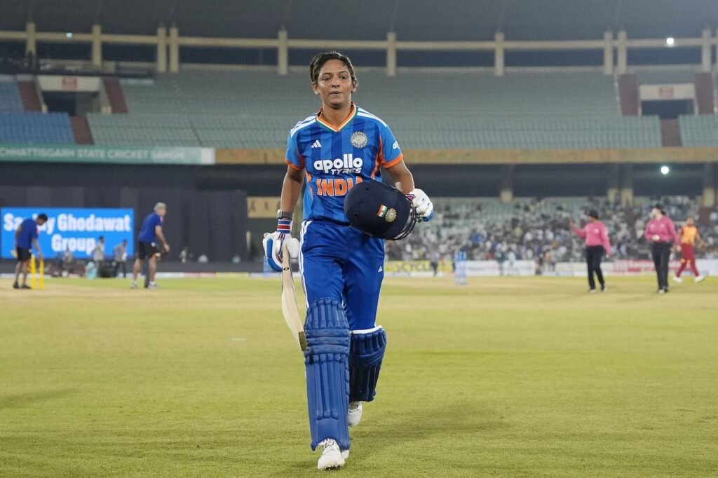 भारत बनाम ज़िम्बाब्वे महिला टी20 अंतरराष्ट्रीय मैच से जुड़ी तस्वीर